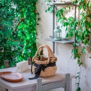 Il Pomo D'oro - Daily Hygienized 3* Assemini
